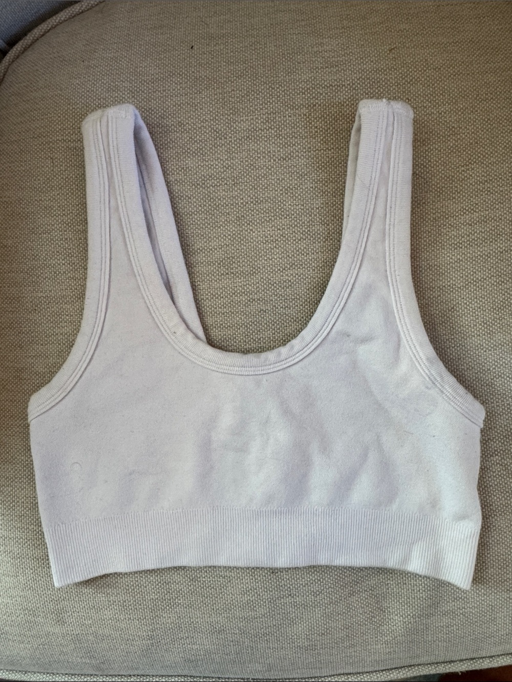 ALO Comfort Stretch Scoop Bralette. White. Size S